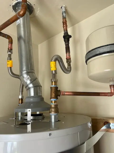 Water heater installation and plumbing repair in Huntington Hills